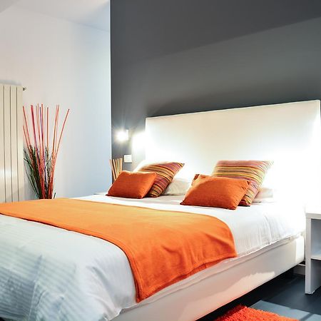 Living Aparthotel Boekarest Buitenkant foto