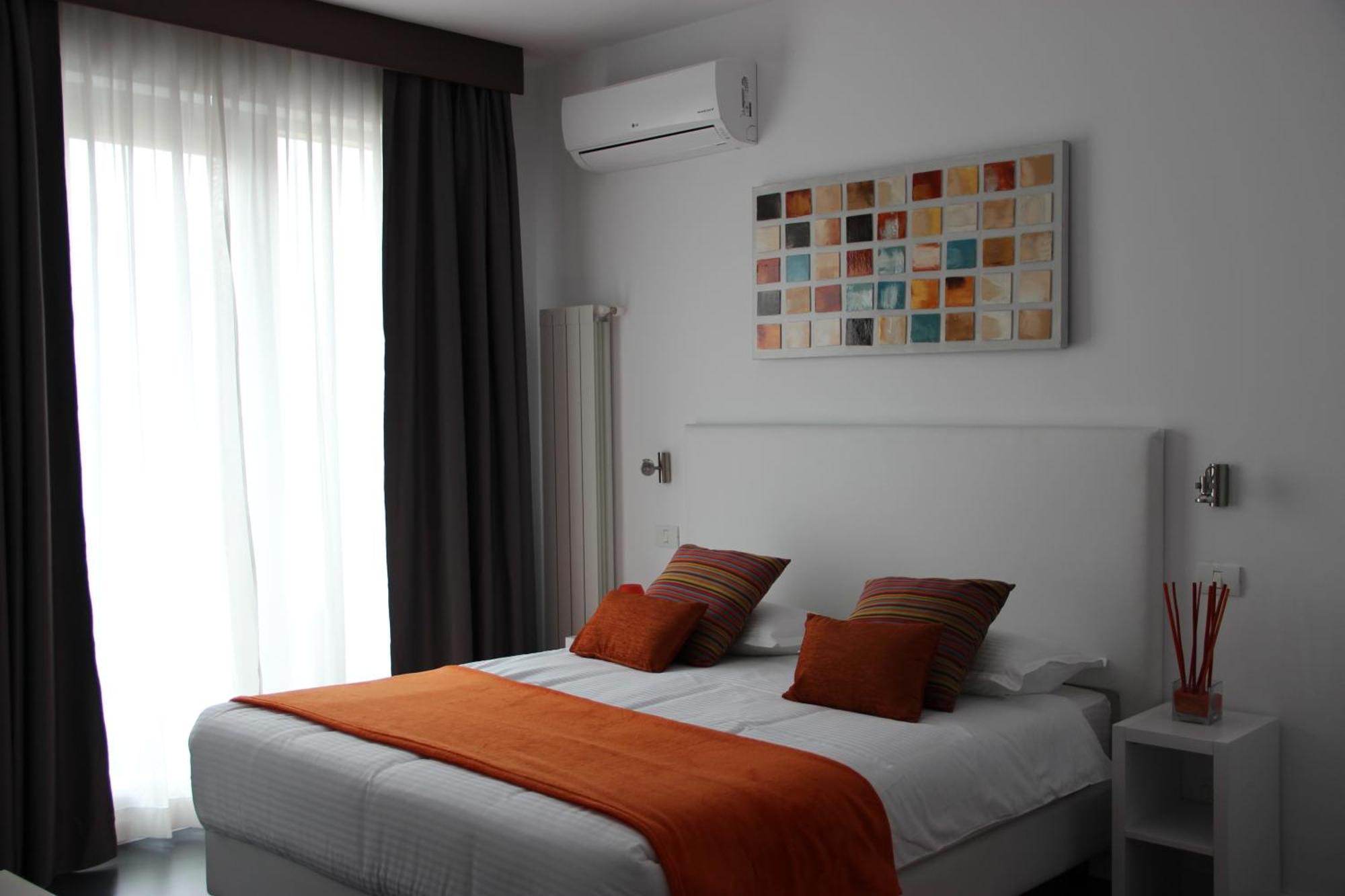 Living Aparthotel Boekarest Kamer foto