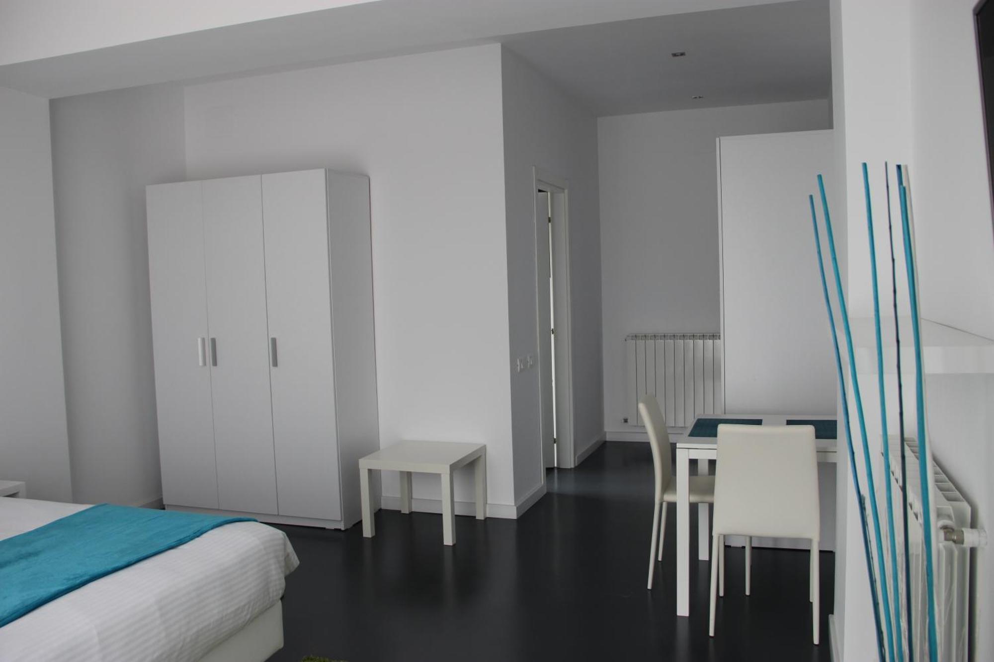 Living Aparthotel Boekarest Kamer foto
