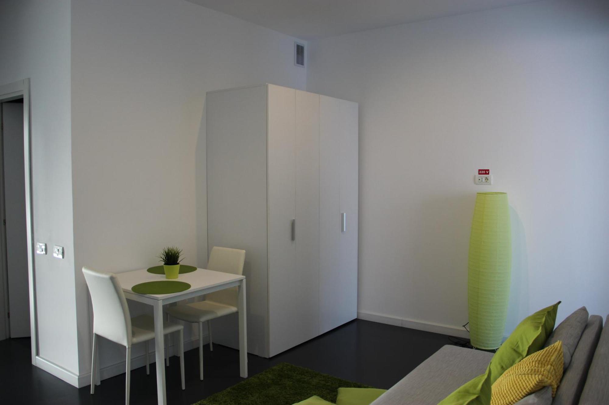 Living Aparthotel Boekarest Kamer foto