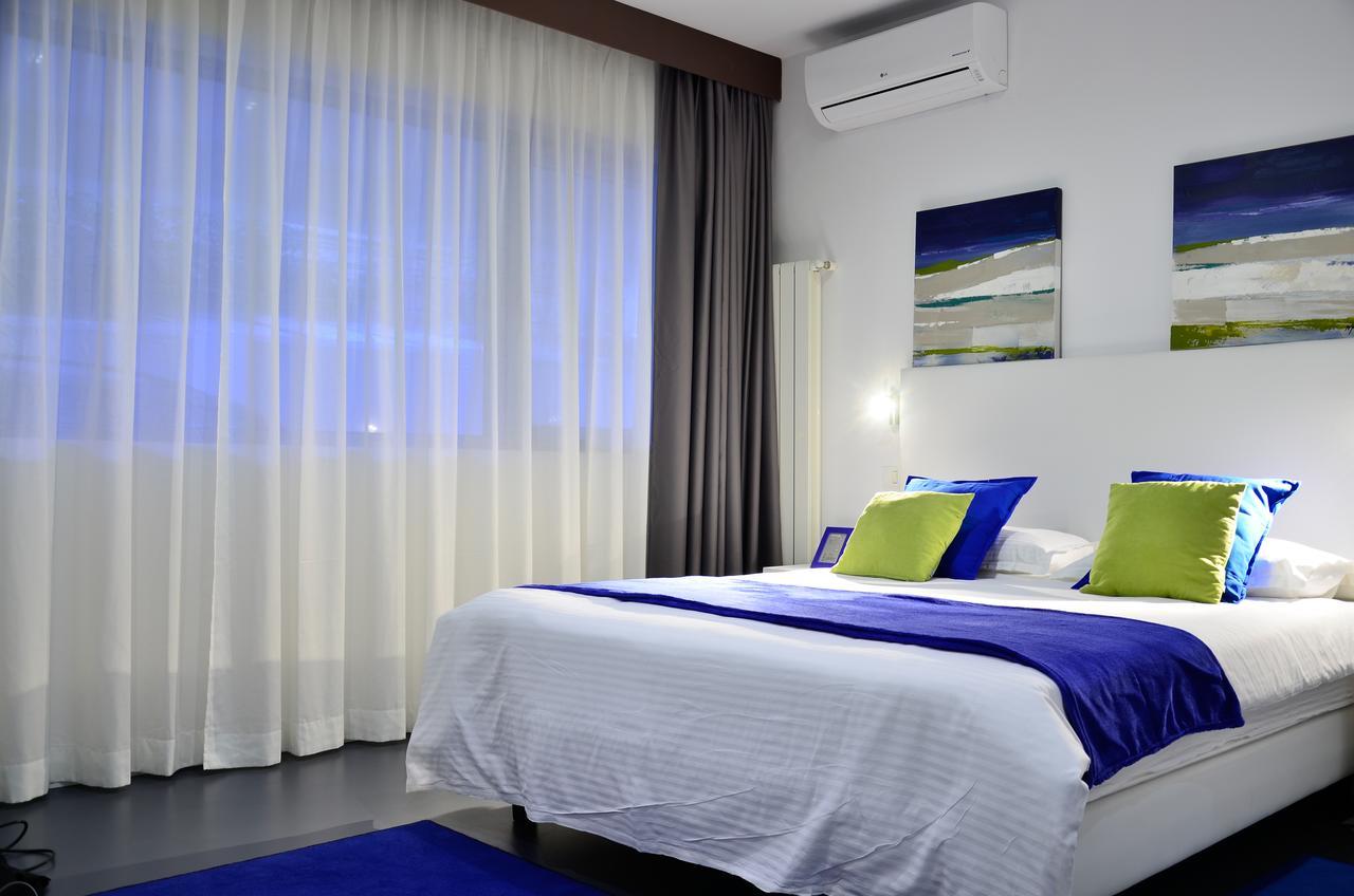 Living Aparthotel Boekarest Buitenkant foto